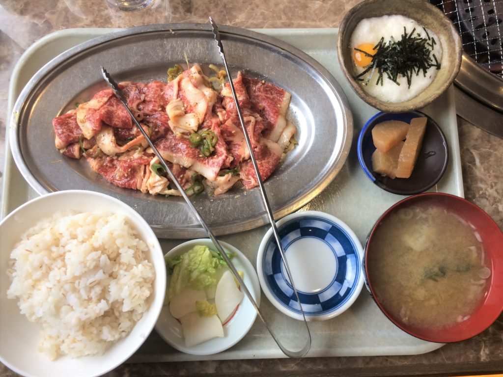 石打ドライブイン いしどら 1000円焼肉ランチのコスパ最強説 新潟県南魚沼市のグルメ ラーメン ランチ カフェ 居酒屋のことならジンボラボ